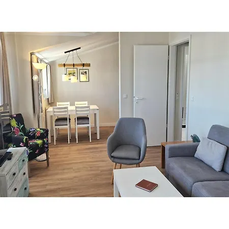 Apartment Ostseeurlaub In Mit Balkon *